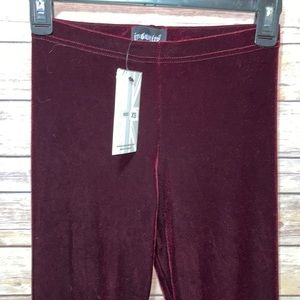 Insanity Maroon Wine Velvet Velour Leggings NWT Size XS A4